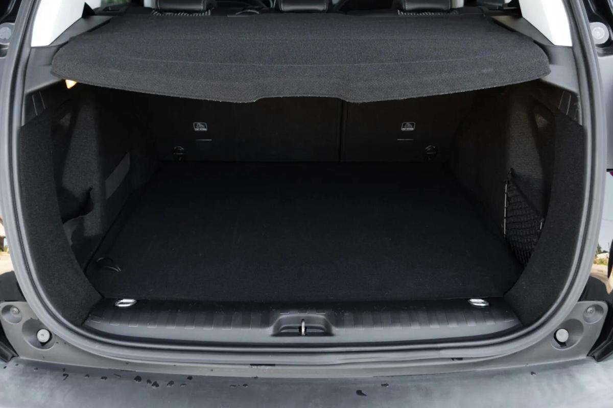 peugeot-2008-2019-gasolina-1199cc