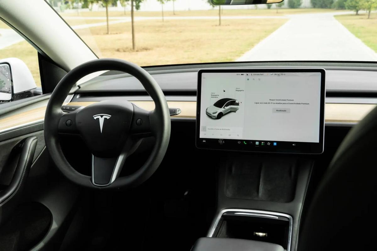 tesla-model-y-2021-eletrico-0cc