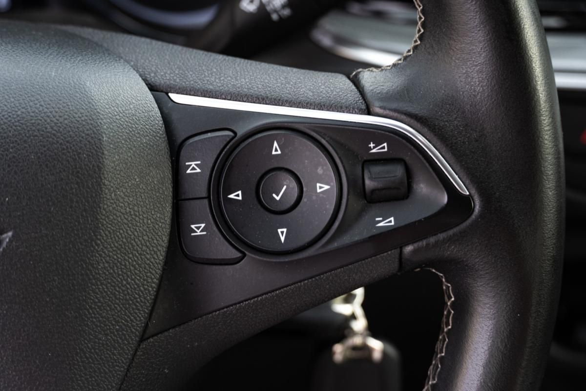 opel-insignia-sports-tourer-2019-diesel-1598cc