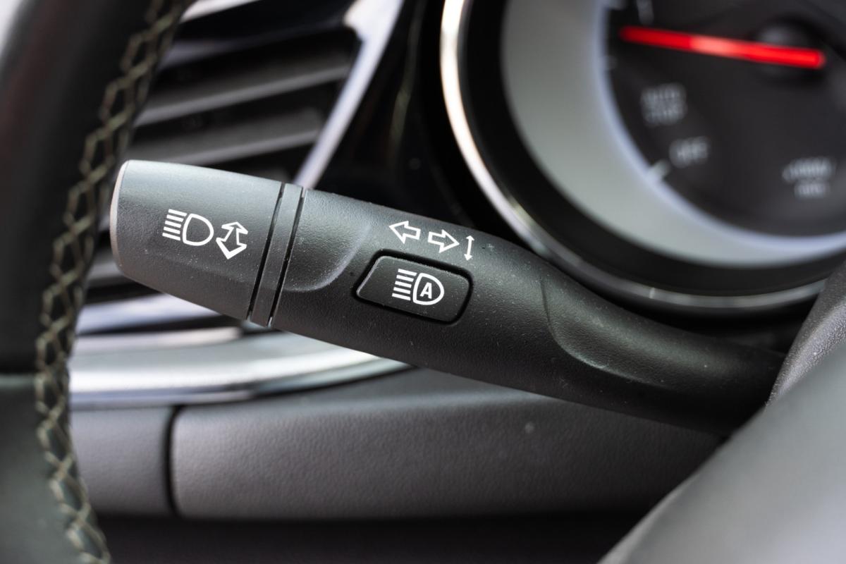 opel-insignia-sports-tourer-2019-diesel-1598cc