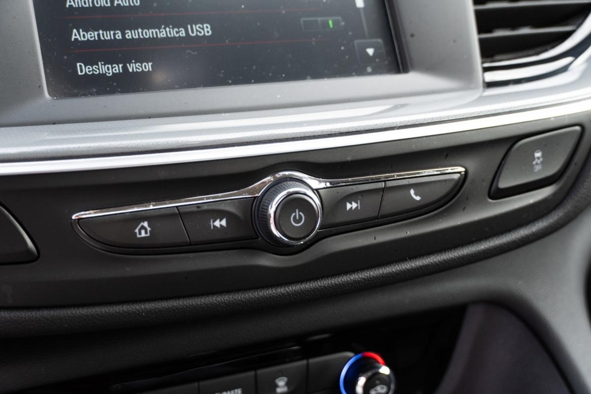 opel-insignia-sports-tourer-2019-diesel-1598cc