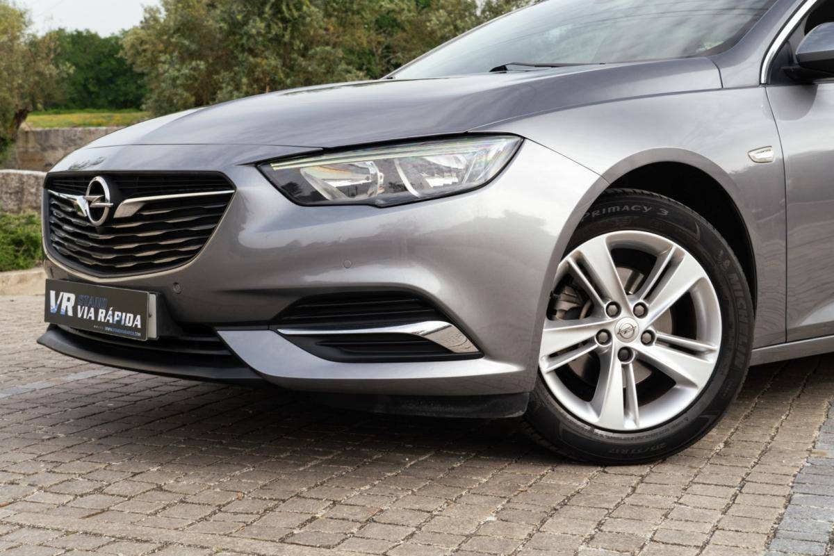 opel-insignia-sports-tourer-2019-diesel-1598cc