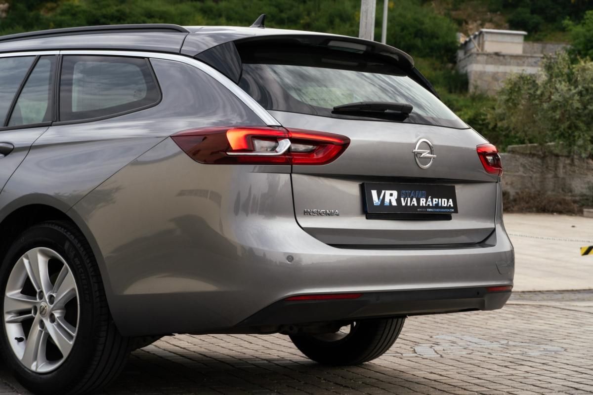opel-insignia-sports-tourer-2019-diesel-1598cc