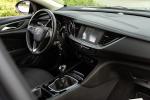 opel-insignia-sports-tourer-2019-diesel-1598cc
