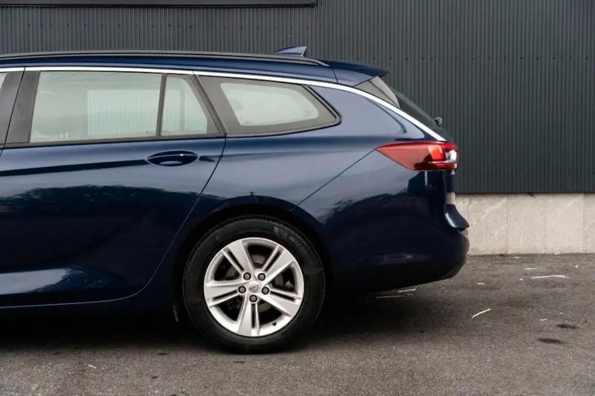 opel-insignia-sports-tourer-2019-diesel-1598cc