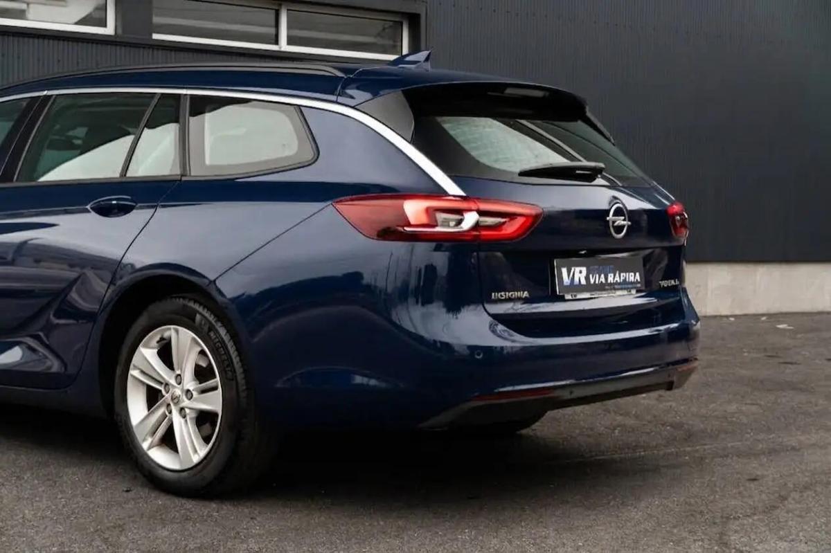 opel-insignia-sports-tourer-2019-diesel-1598cc