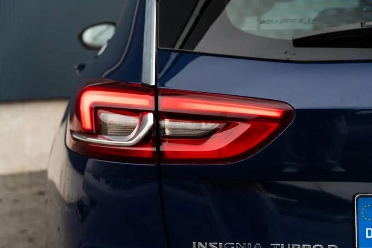 opel-insignia-sports-tourer-2019-diesel-1598cc