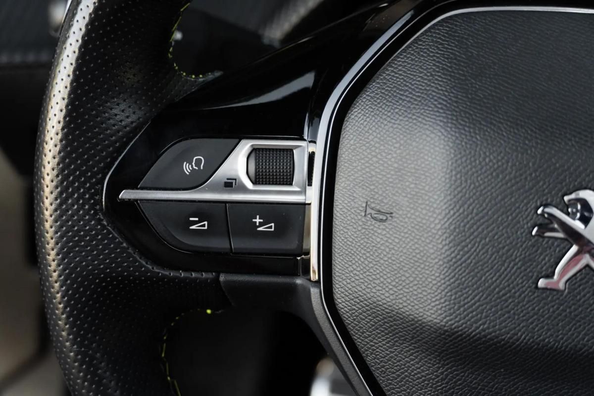 peugeot-2008-2020-gasolina-1199cc