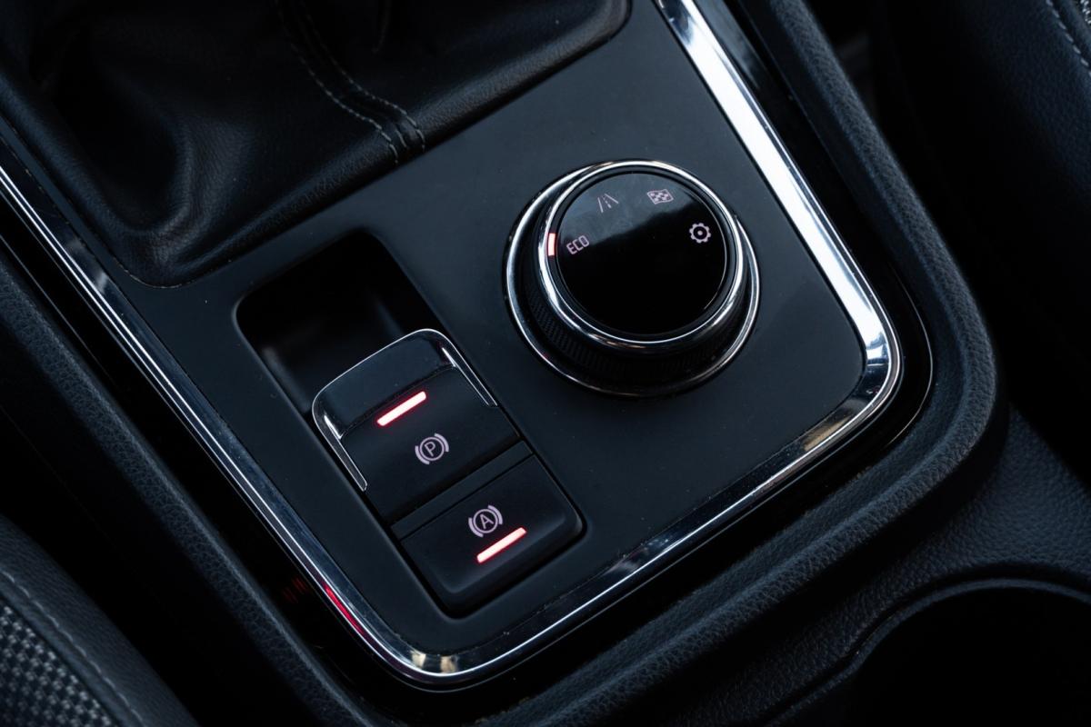 seat-ateca-2018-diesel-1598cc