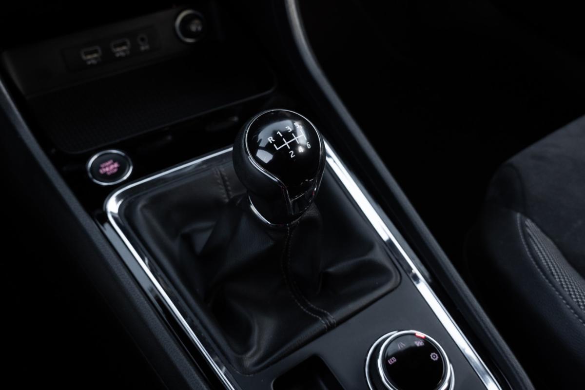 seat-ateca-2018-diesel-1598cc