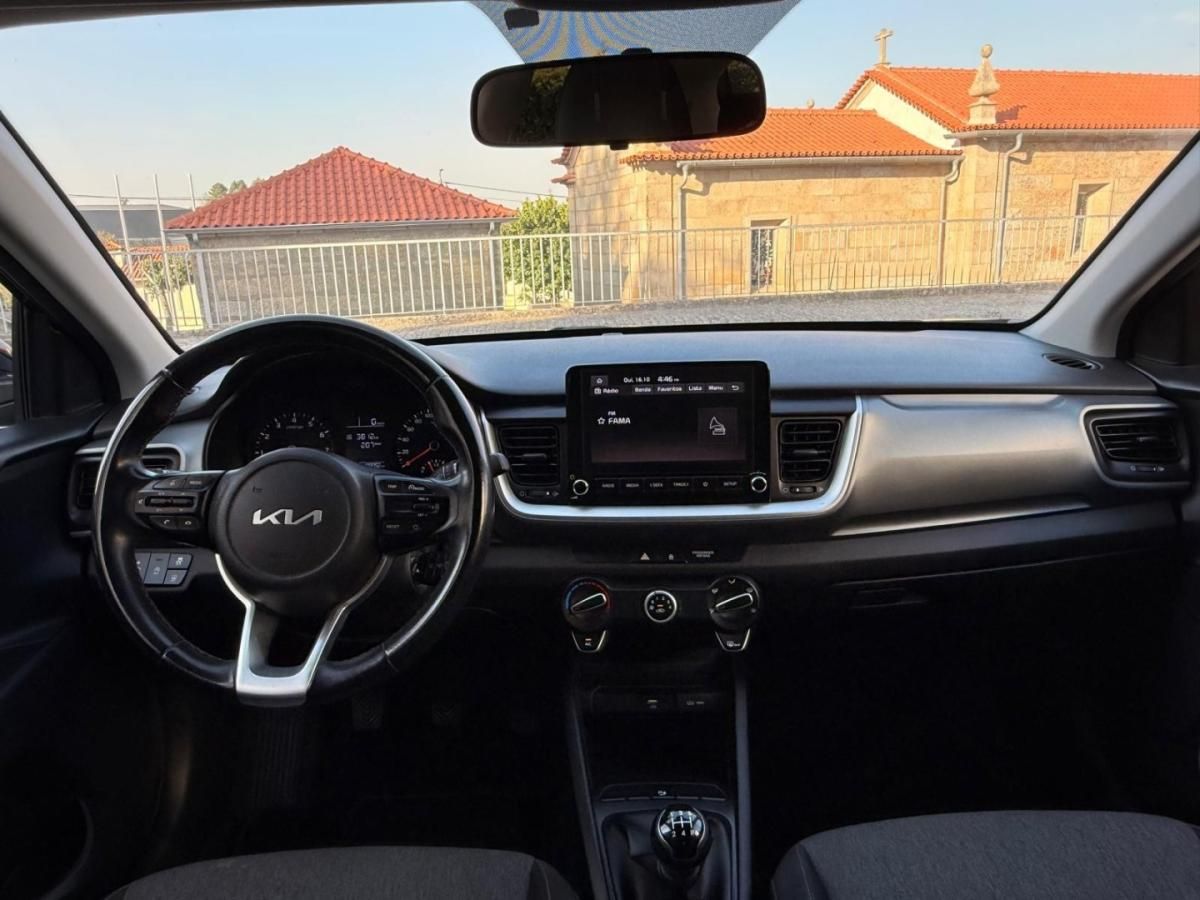 kia-stonic-2022-gasolina-1197cc