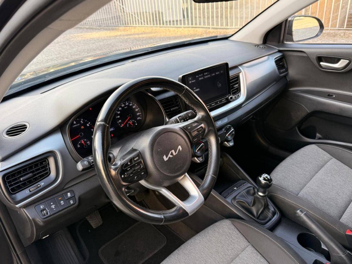 kia-stonic-2022-gasolina-1197cc