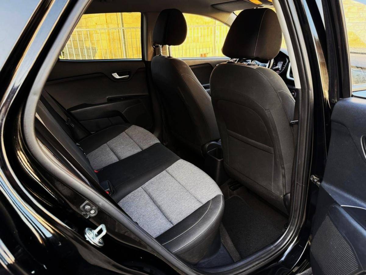 kia-stonic-2022-gasolina-1197cc