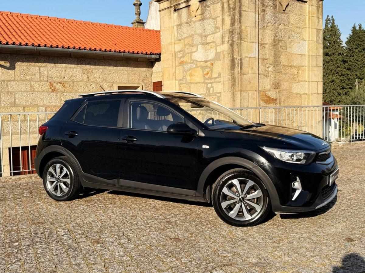 kia-stonic-2022-gasolina-1197cc