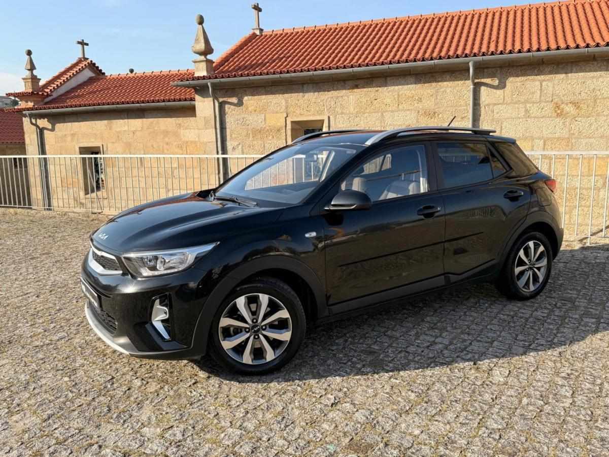 kia-stonic-2022-gasolina-1197cc