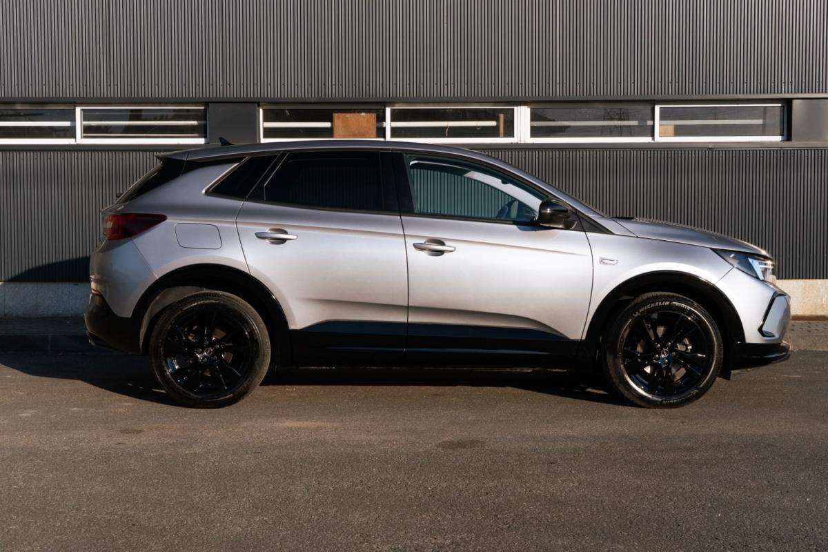 opel-grandland-2023-diesel-1499cc