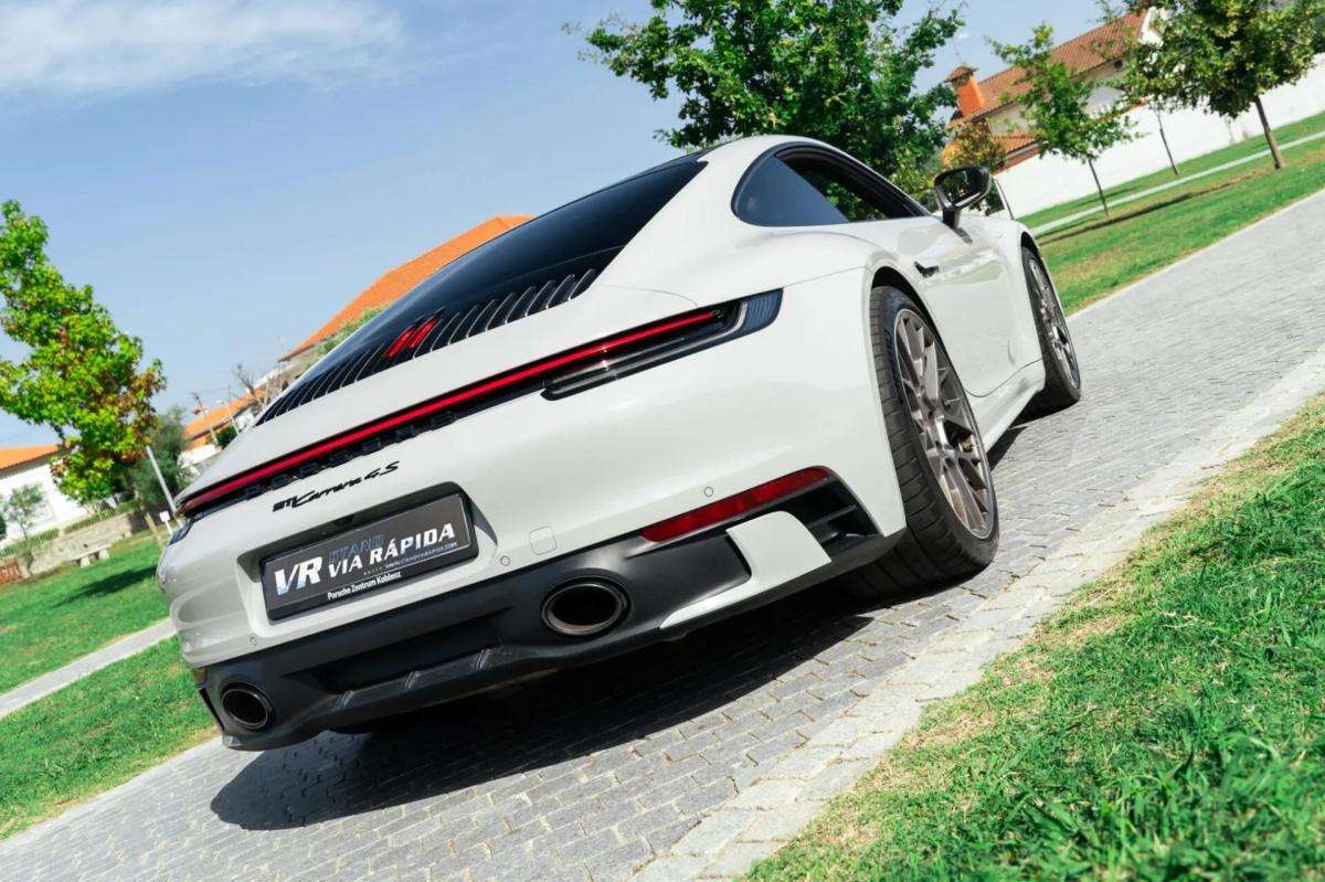 porsche-992-2021-gasolina-2981cc