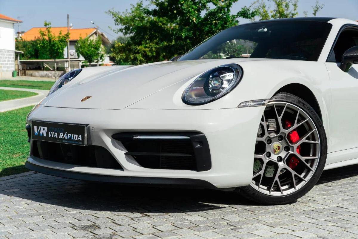 porsche-992-2021-gasolina-2981cc
