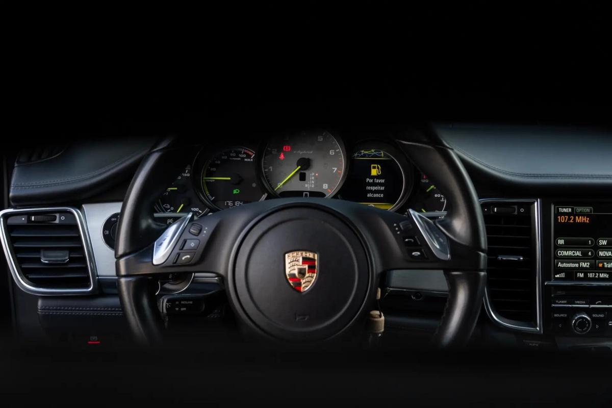 porsche-panamera-2013-hibrido-a-gasolina-2995cc
