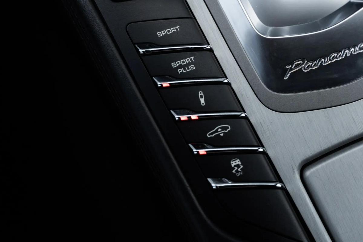 porsche-panamera-2013-hibrido-a-gasolina-2995cc