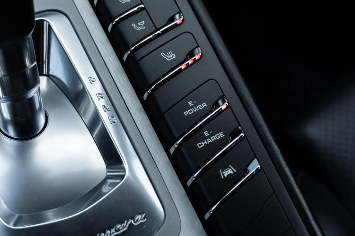 porsche-panamera-2013-hibrido-a-gasolina-2995cc
