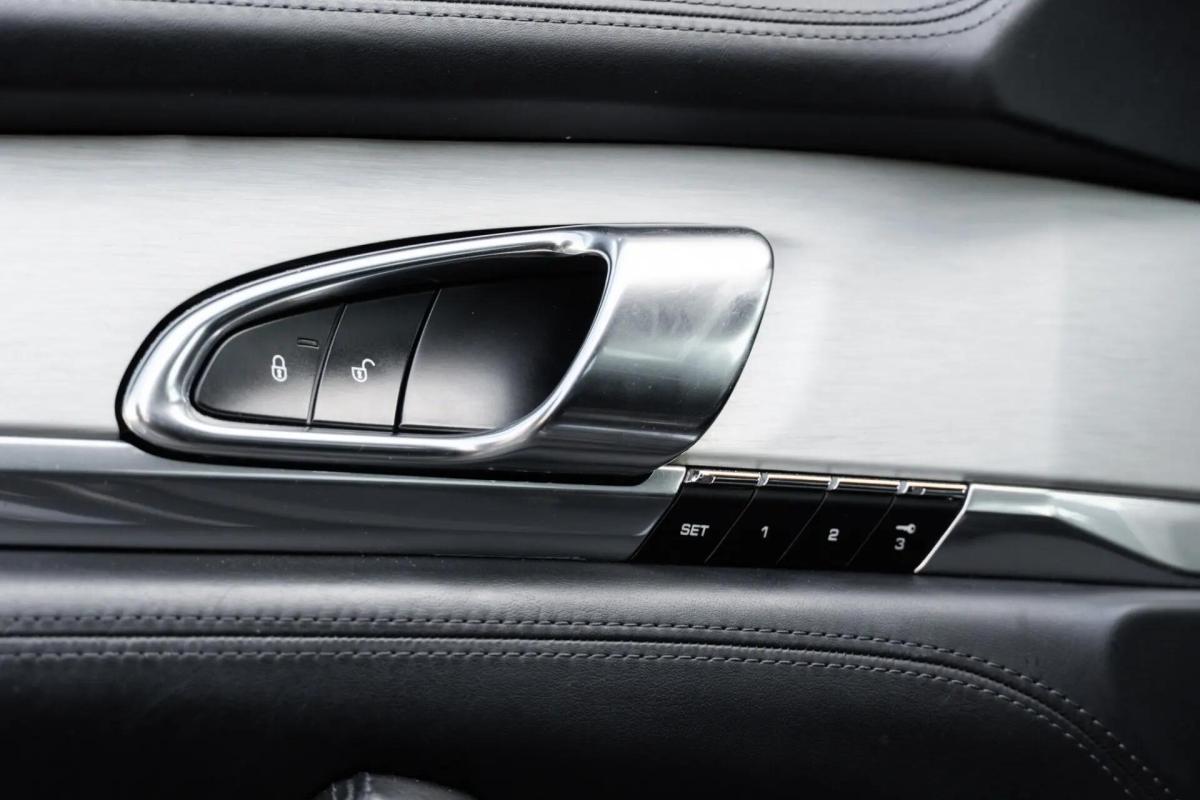 porsche-panamera-2013-hibrido-a-gasolina-2995cc