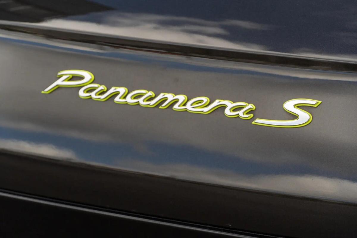 porsche-panamera-2013-hibrido-a-gasolina-2995cc