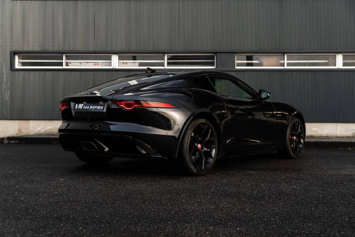 jaguar-f-type-2019-gasolina-1997cc