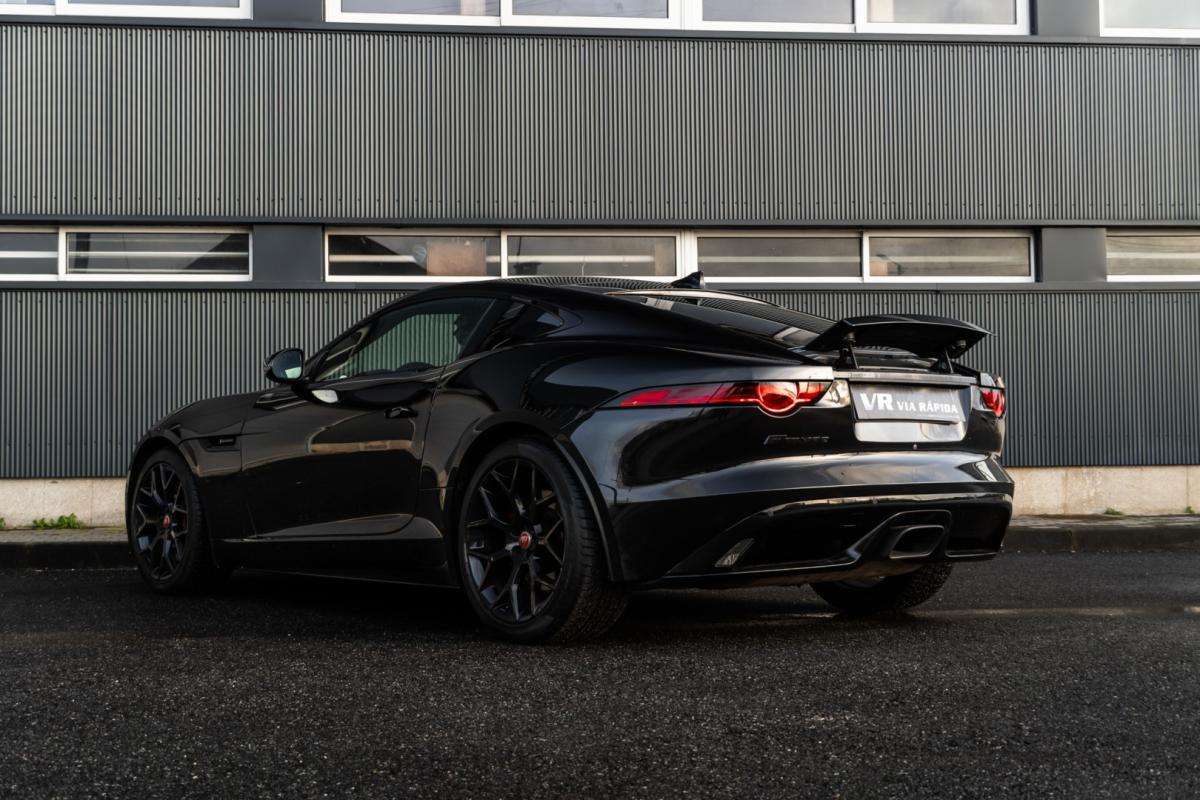 jaguar-f-type-2019-gasolina-1997cc