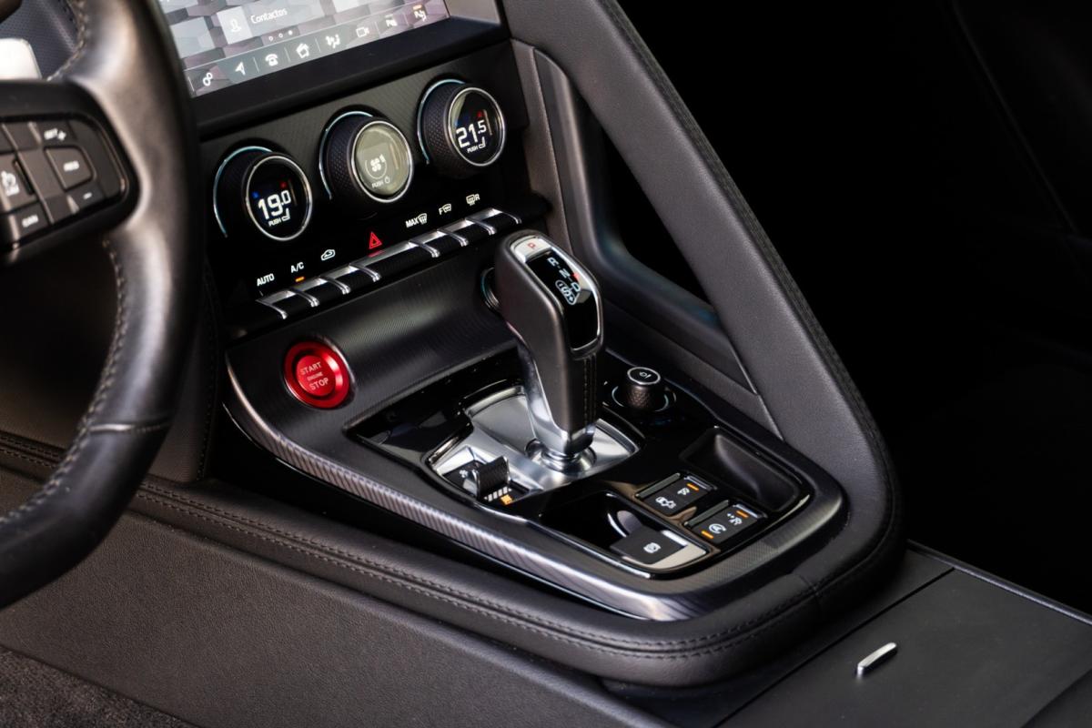 jaguar-f-type-2019-gasolina-1997cc