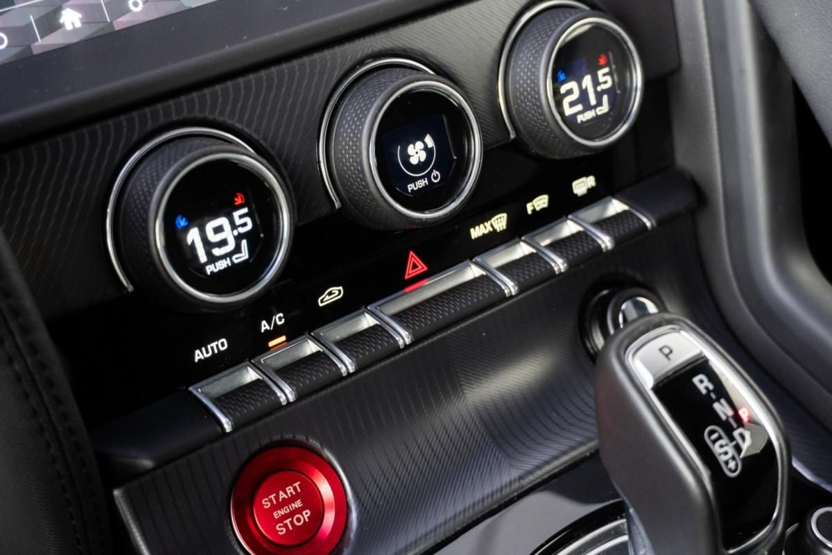 jaguar-f-type-2019-gasolina-1997cc
