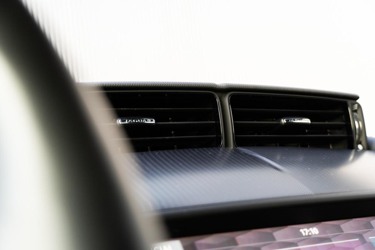 jaguar-f-type-2019-gasolina-1997cc