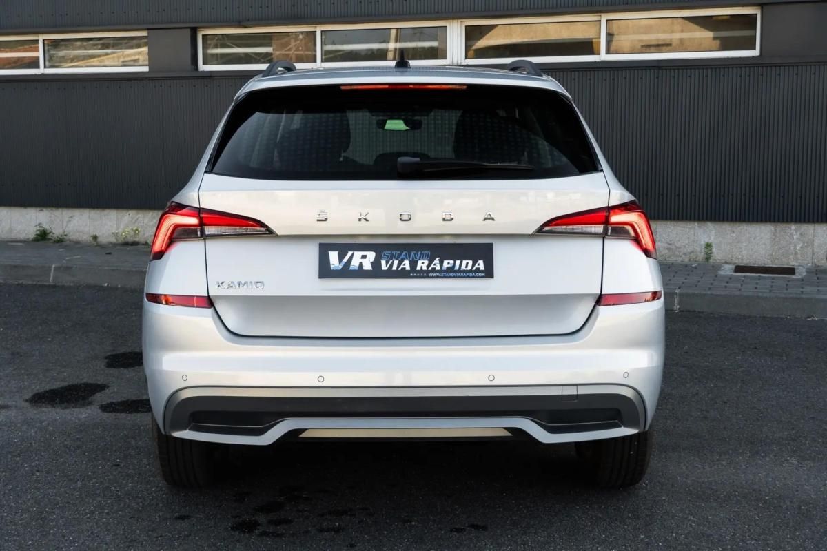 skoda-kamiq-2023-gasolina-999cc