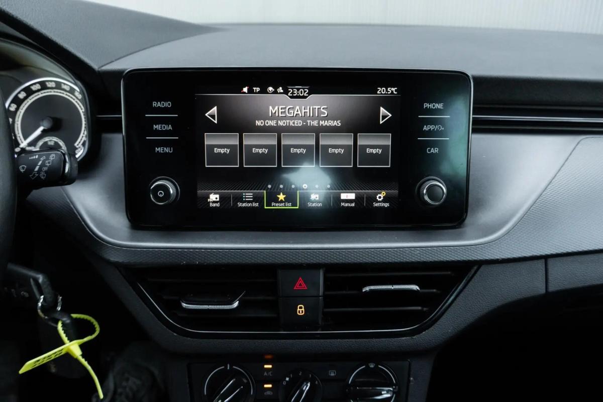 skoda-kamiq-2023-gasolina-999cc
