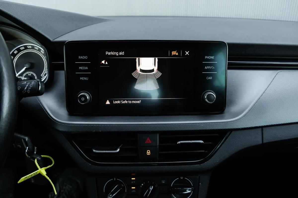 skoda-kamiq-2023-gasolina-999cc