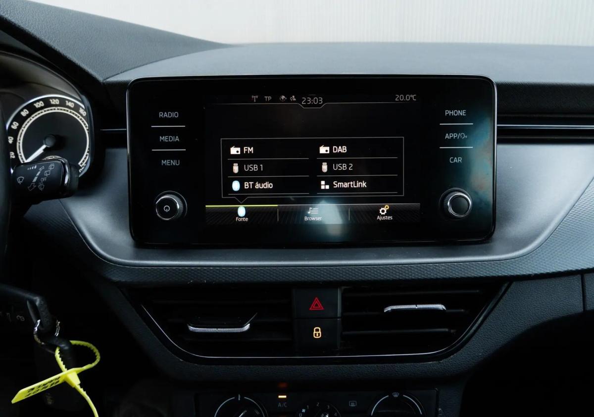 skoda-kamiq-2023-gasolina-999cc