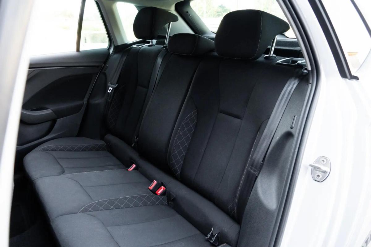 skoda-kamiq-2023-gasolina-999cc