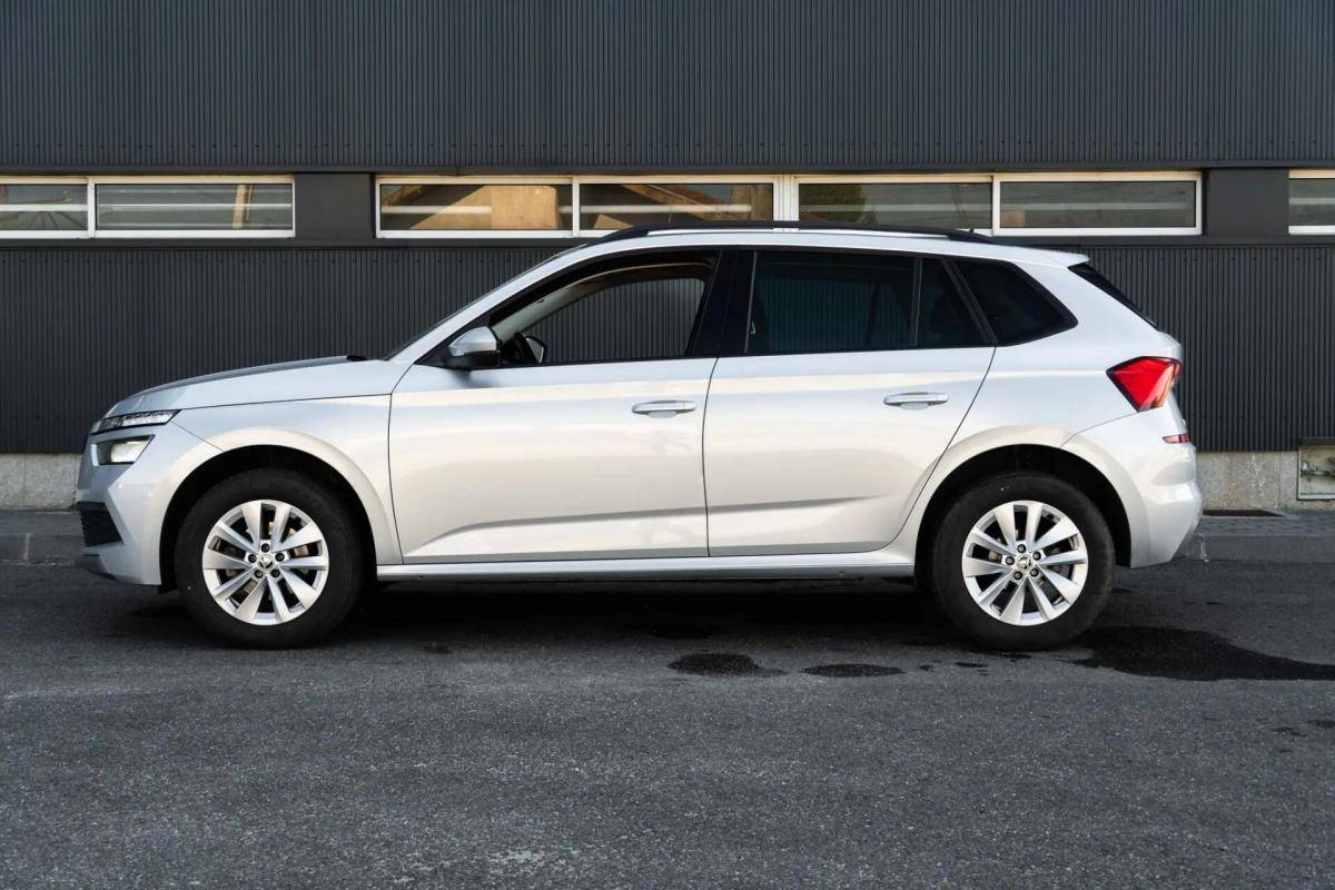 skoda-kamiq-2023-gasolina-999cc
