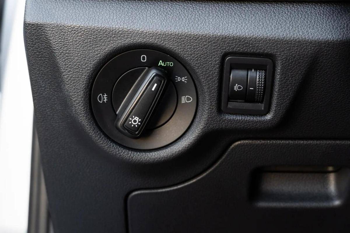 skoda-kamiq-2023-gasolina-999cc