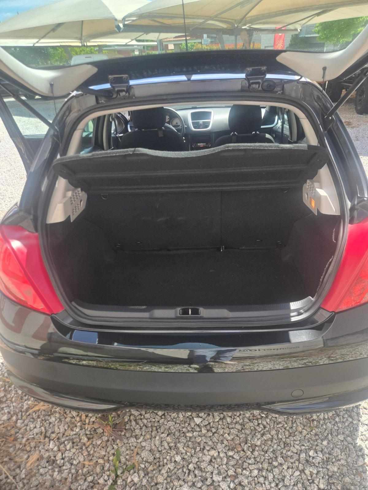 peugeot-207-1-4-hdi-2008-diesel-1398cc