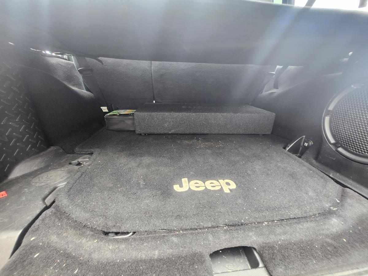 jeep-wrangler-2-8-4x4-2011-diesel-2777cc