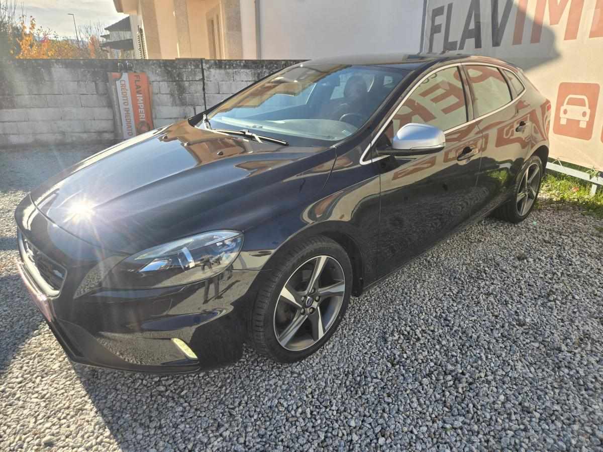 volvo-v40-d2-1-6-2014-diesel-1560cc