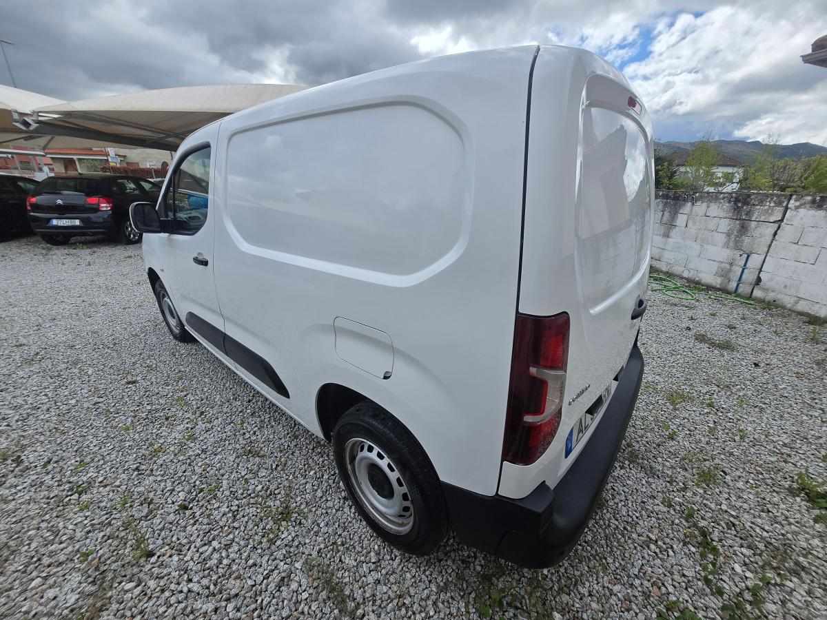 opel-combo-1-5-2021-diesel-1499cc