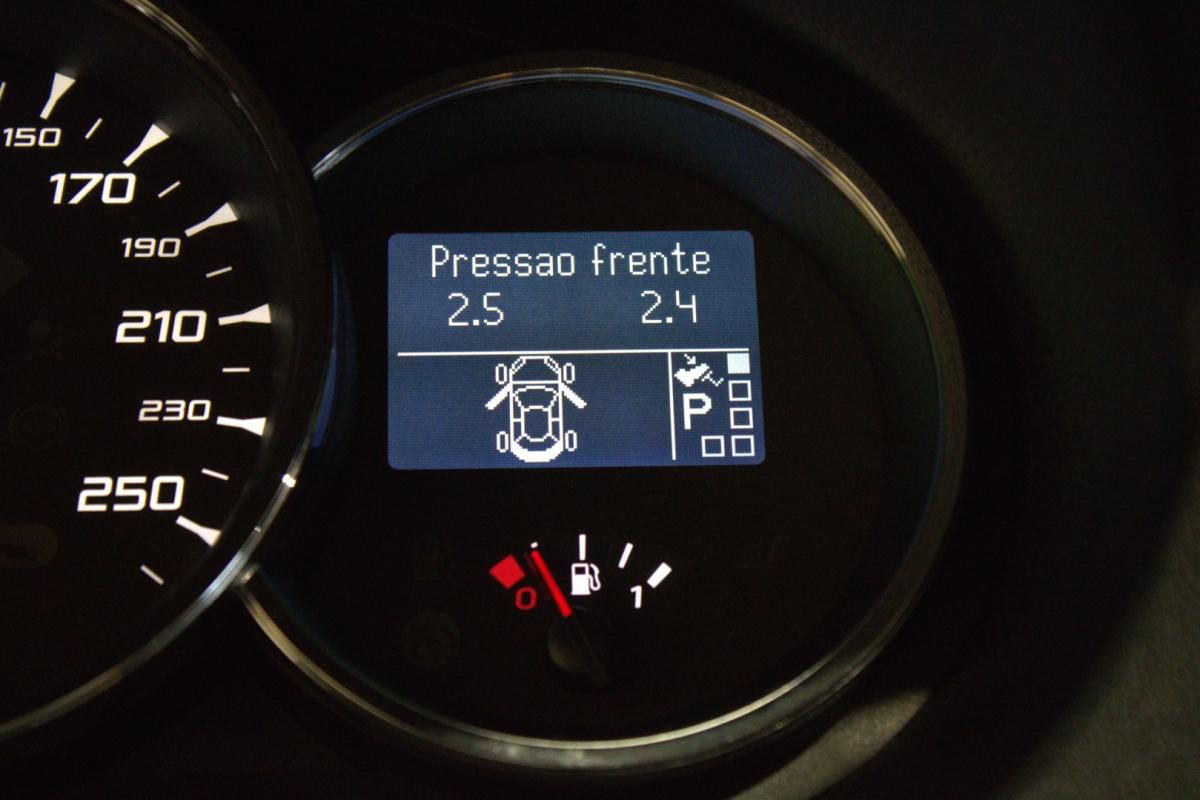 renault-megane-coupe-2011-diesel-1461cc
