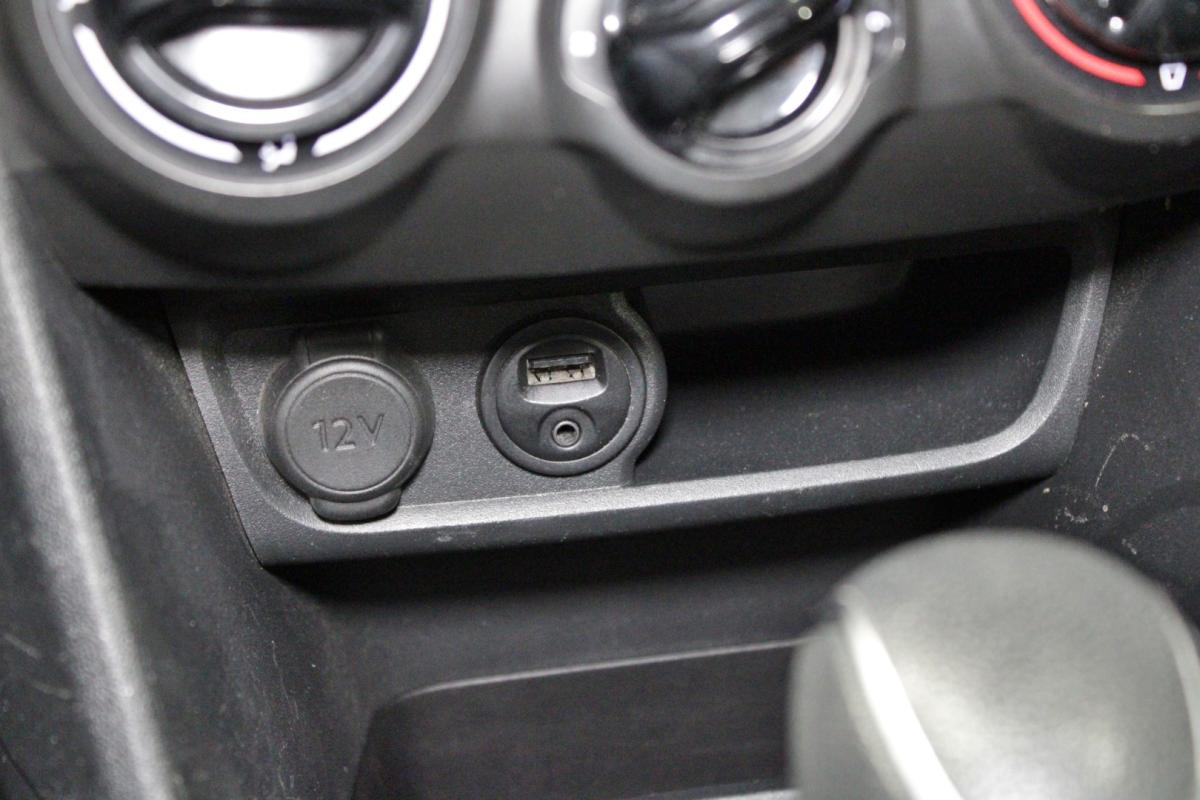 peugeot-2008-2016-gasolina-1199cc