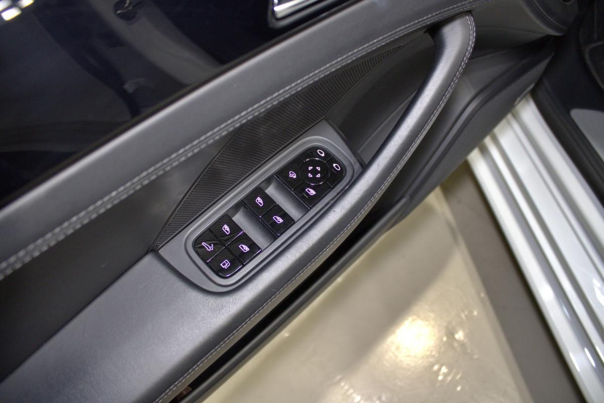 porsche-panamera-2017-hibrido-2894cc