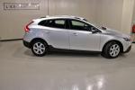 volvo-v40-cross-country-2016-diesel-1969cc
