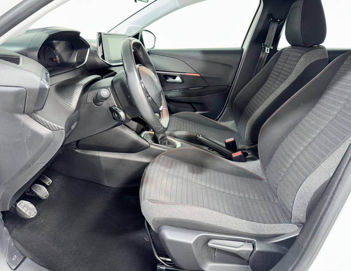 peugeot-208-2022-gasolina-1199cc