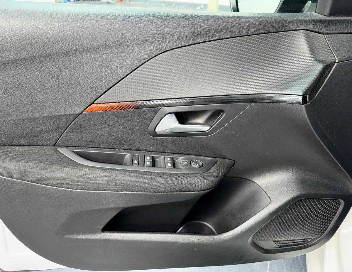 peugeot-208-2022-gasolina-1199cc