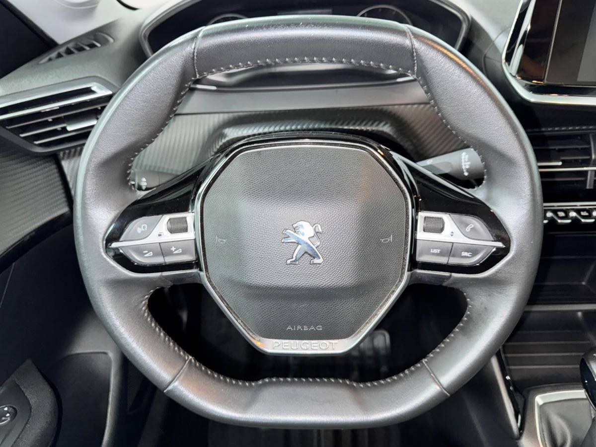peugeot-208-2022-gasolina-1199cc